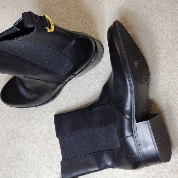 Lauren Ralph Lauren women's black leather Chelsea boots. NWOT. Size 9 - Picture 1 of 12